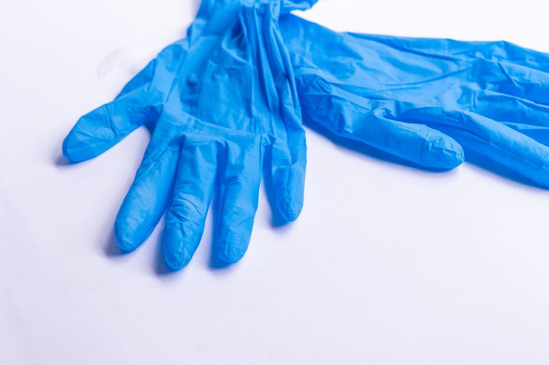 Sterile Surgical Nitrile Gloves – Single Pair (Large)